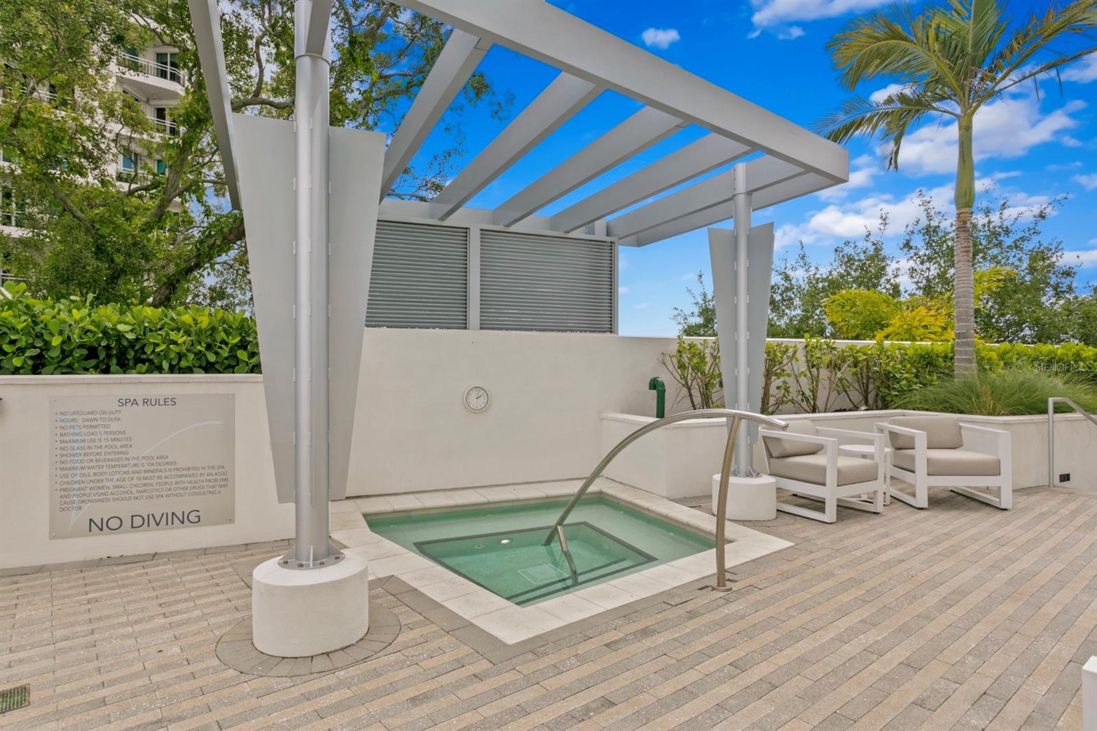 VIRAGE BAYSHORE - Residential
