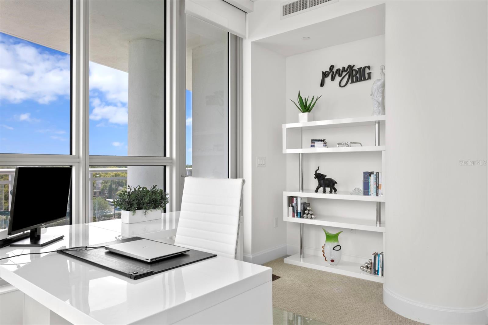 VIRAGE BAYSHORE - Residential