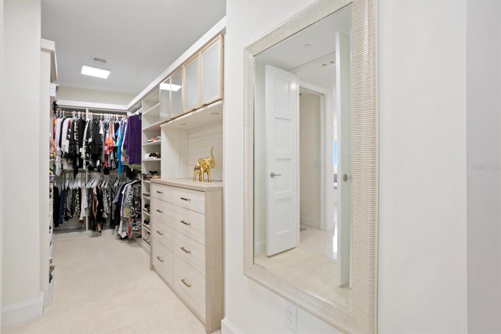 VIRAGE BAYSHORE - Residential