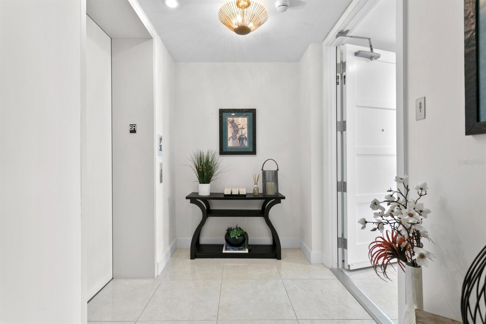 VIRAGE BAYSHORE - Residential