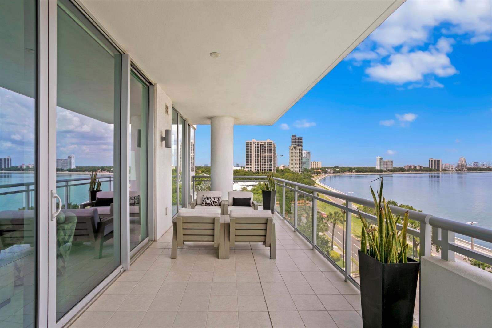 VIRAGE BAYSHORE - Residential