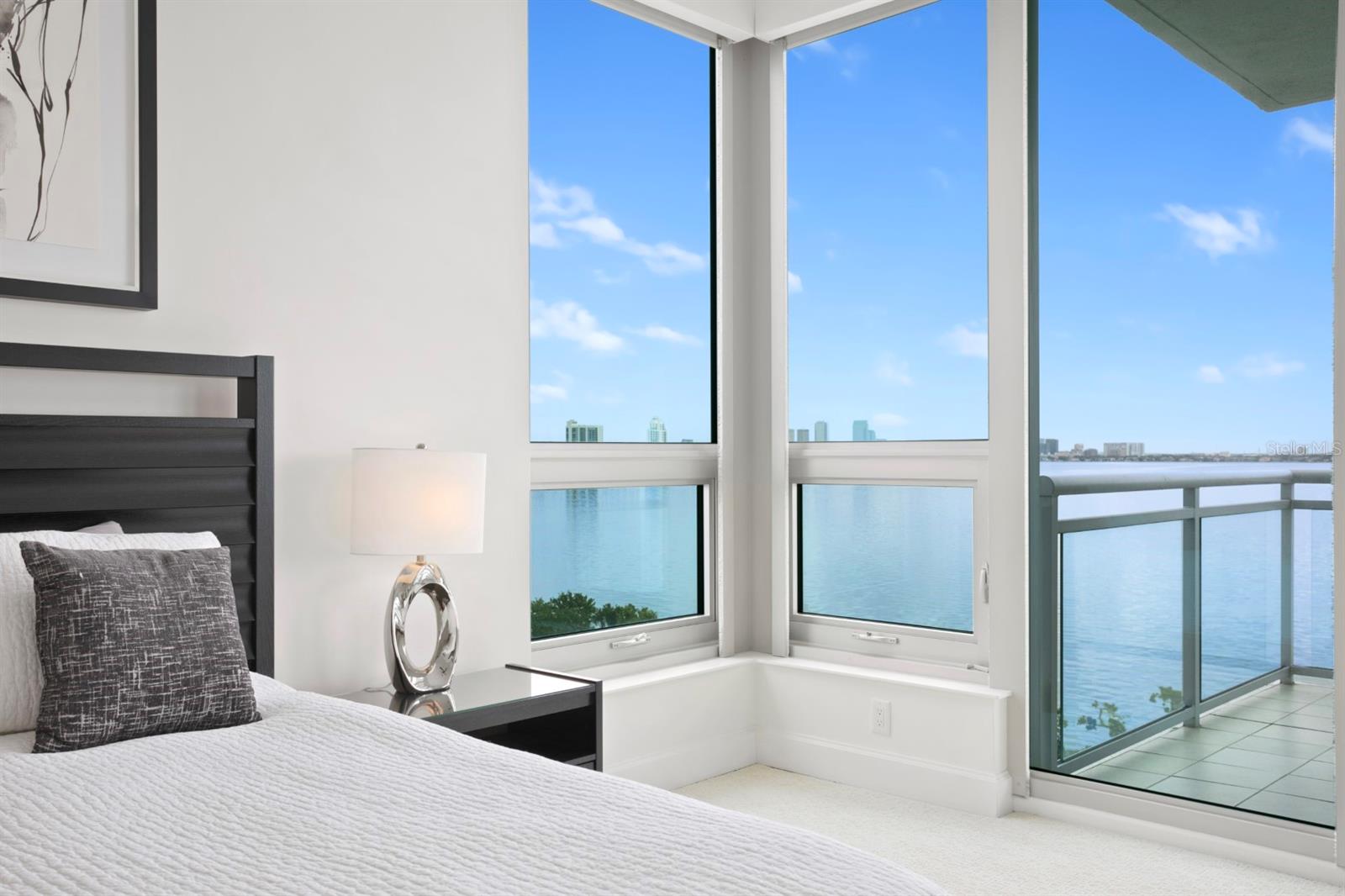 VIRAGE BAYSHORE - Residential