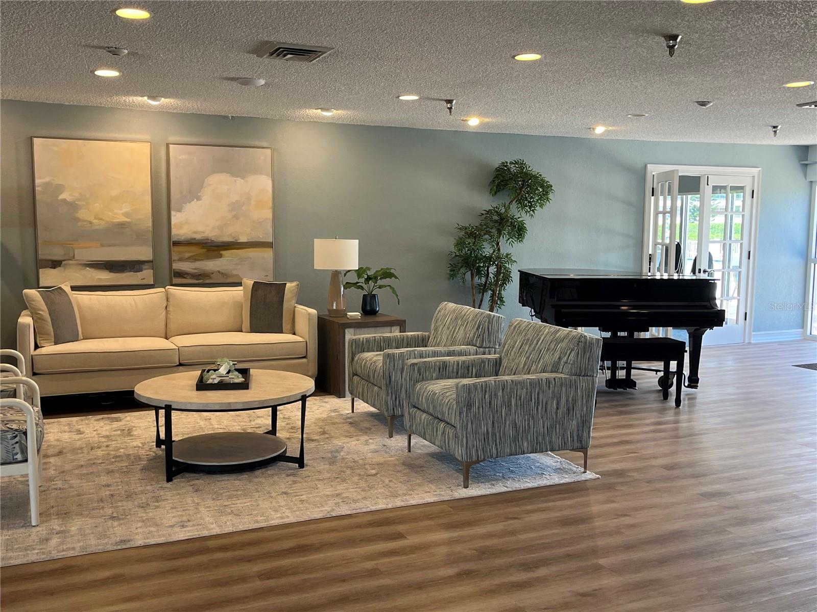 HARBOURSIDE CONDO - Residential