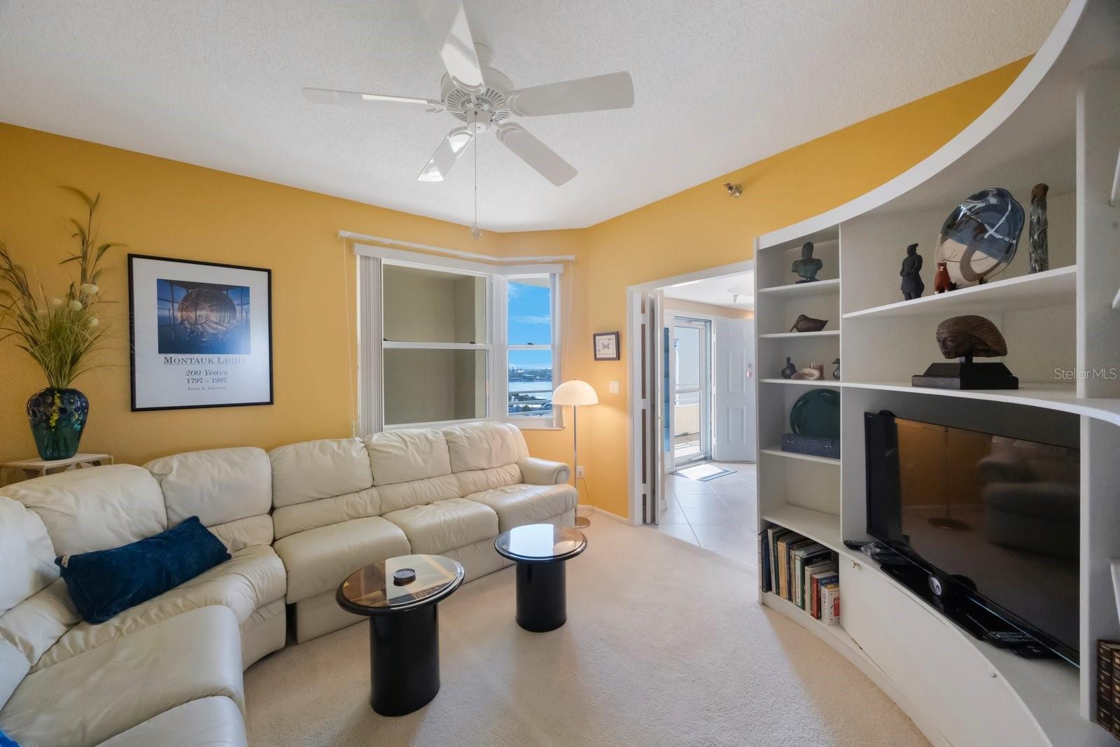 HARBOURSIDE CONDO - Residential