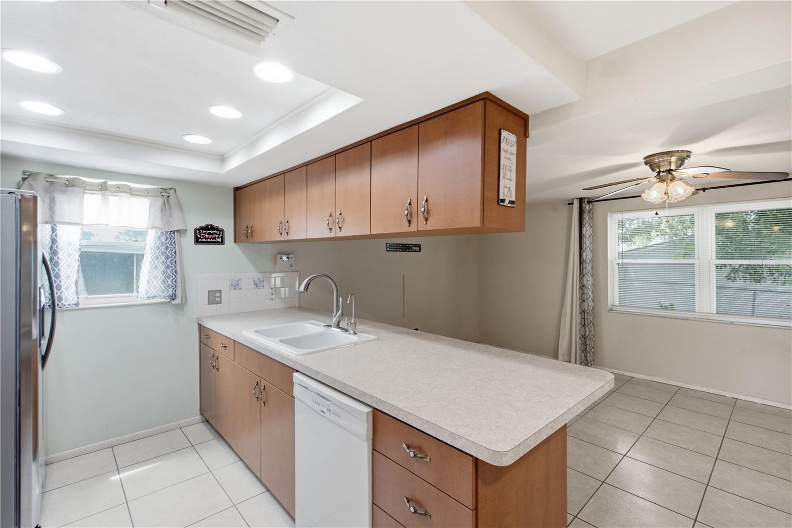 HILLANDALE - Residential