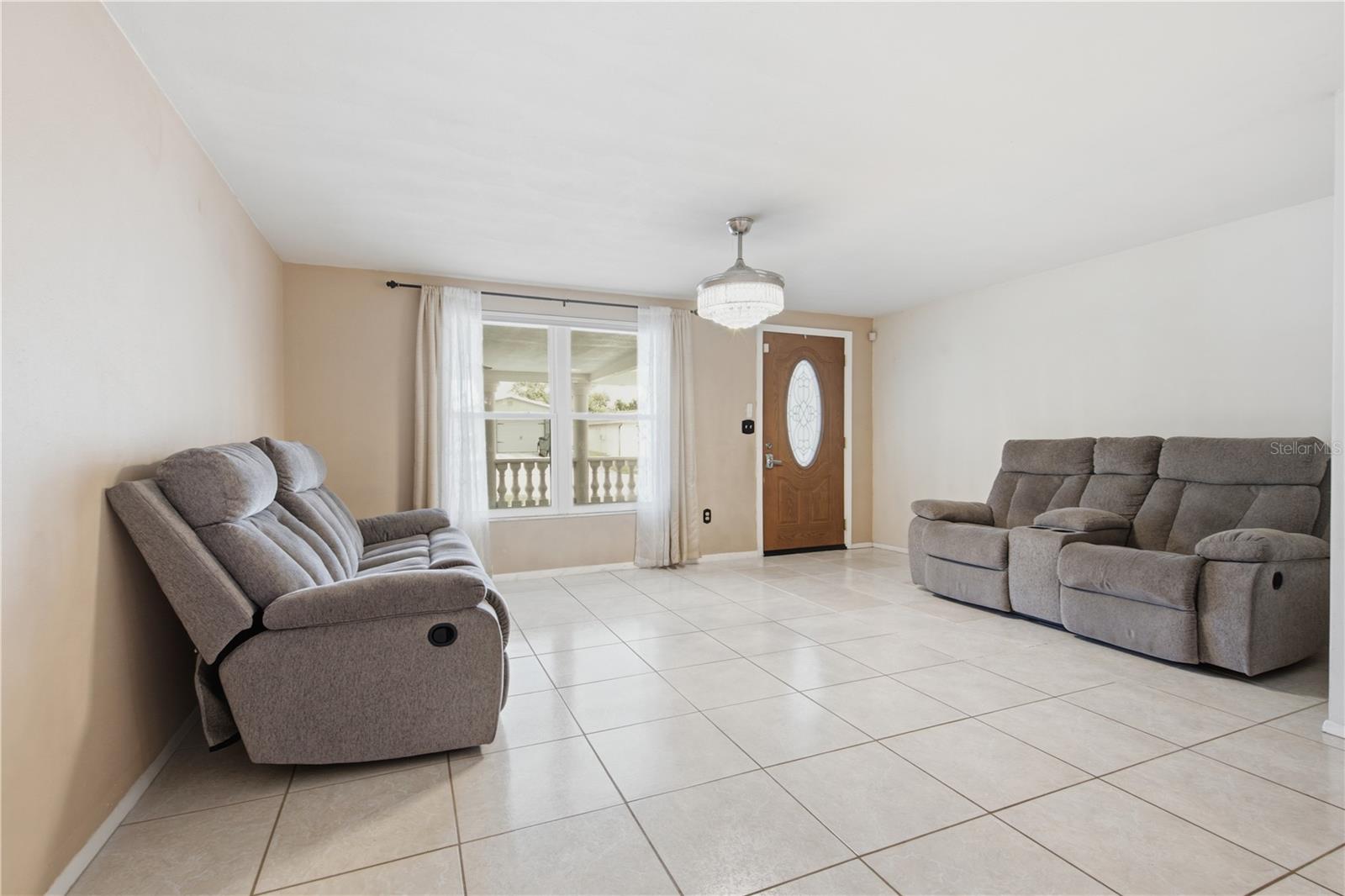 HILLANDALE - Residential