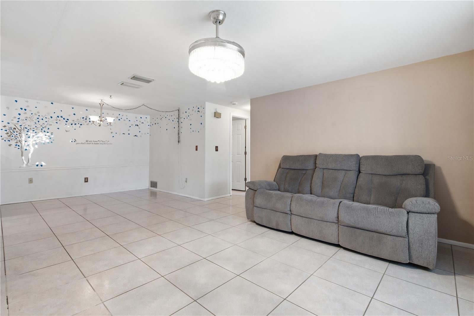 HILLANDALE - Residential