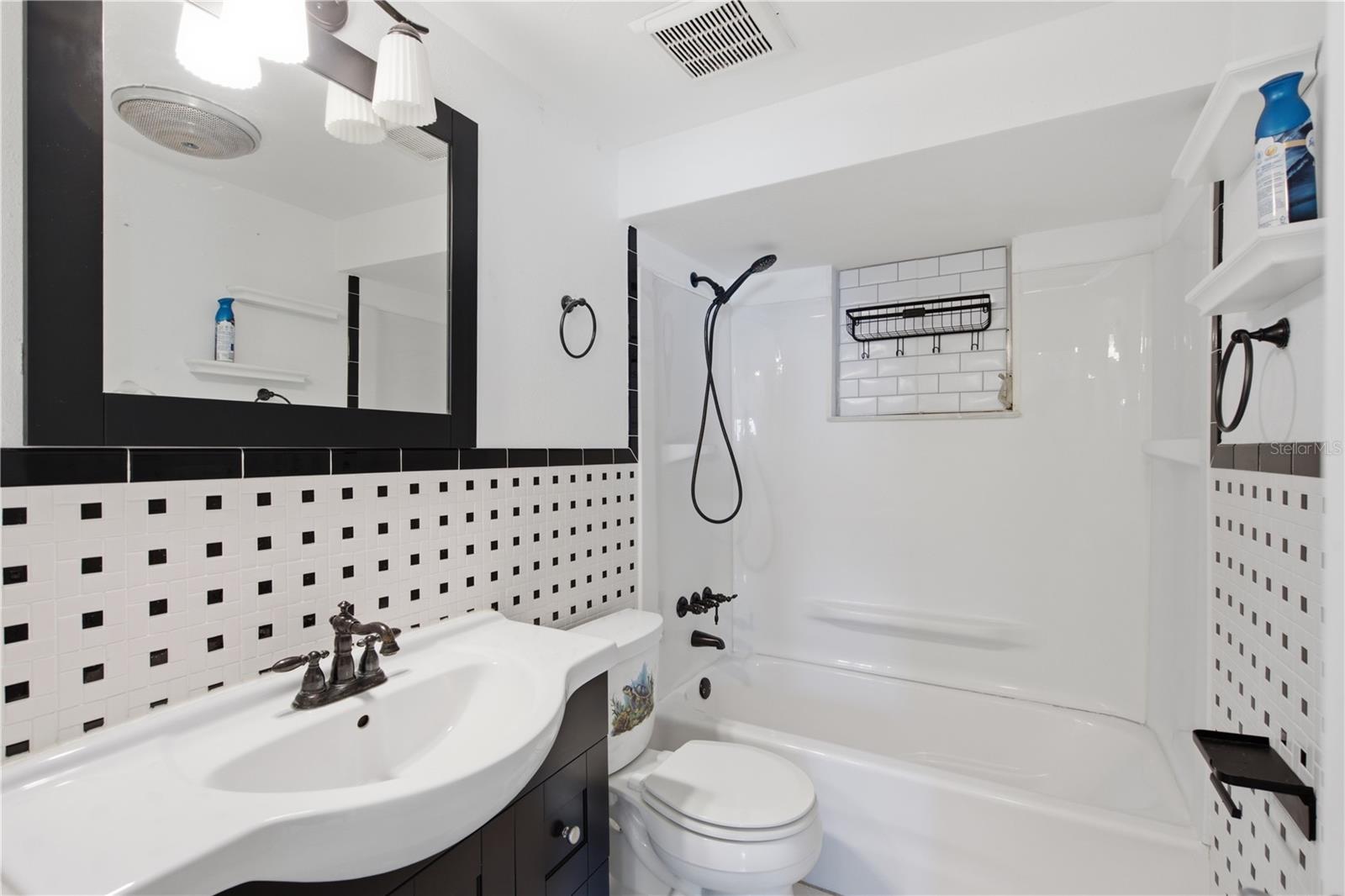 HILLANDALE - Residential