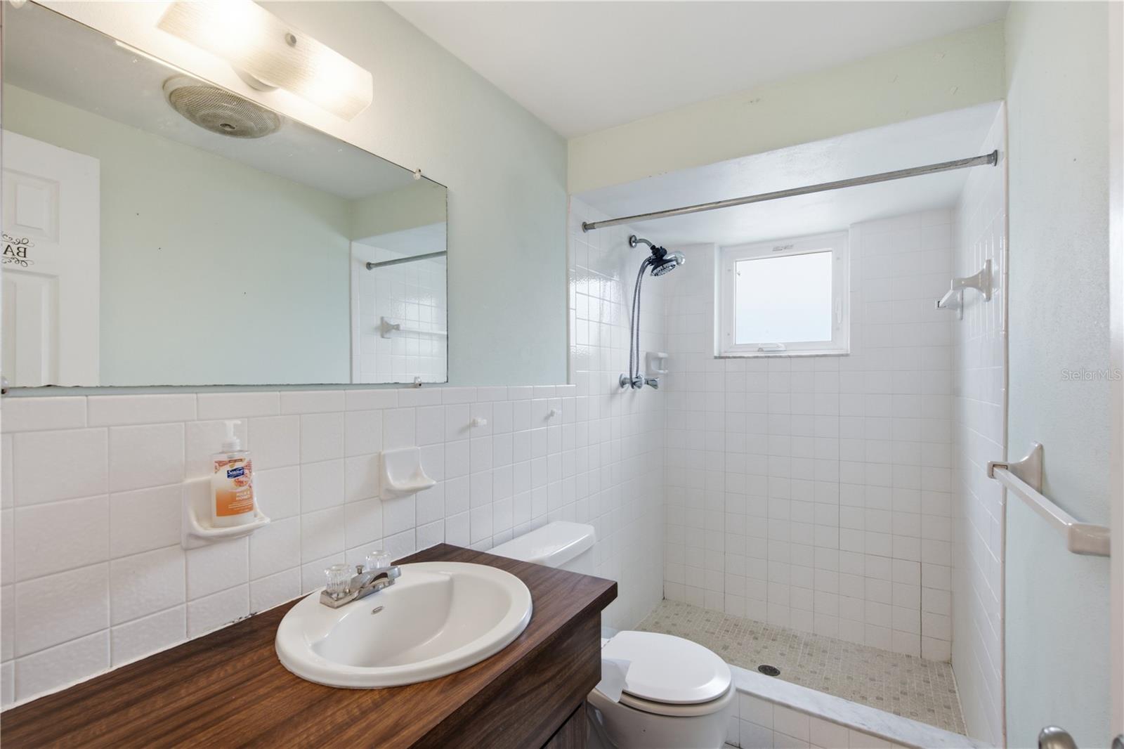 HILLANDALE - Residential