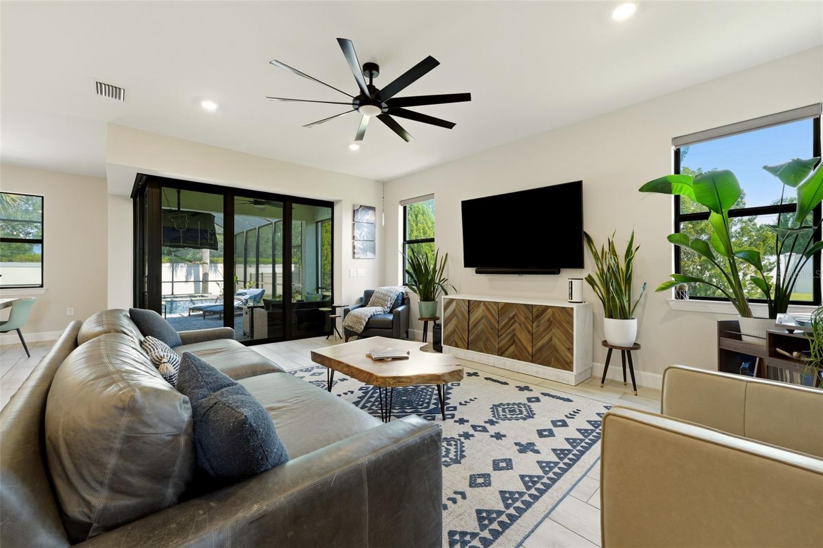 MAGNOLIA RANCH - Residential