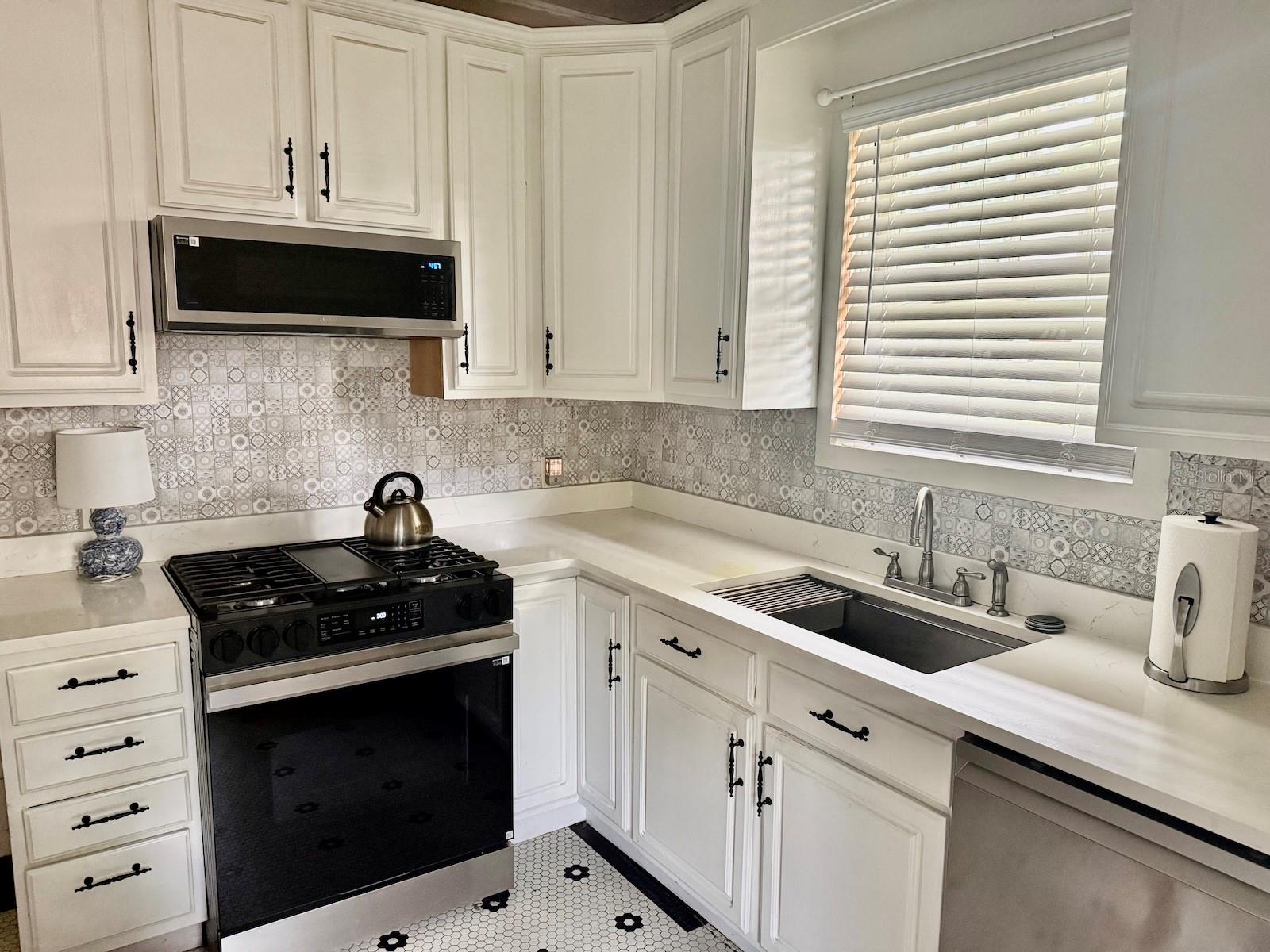 SHORE ACRES - Residential