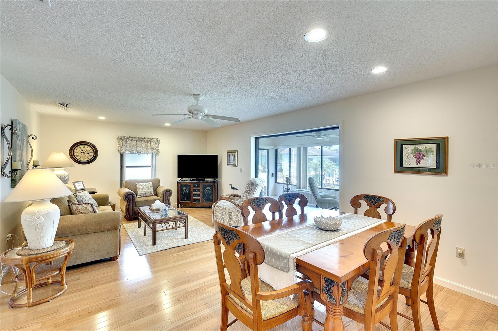 VIVIENDA AT BRADENTON I CONDO - Residential