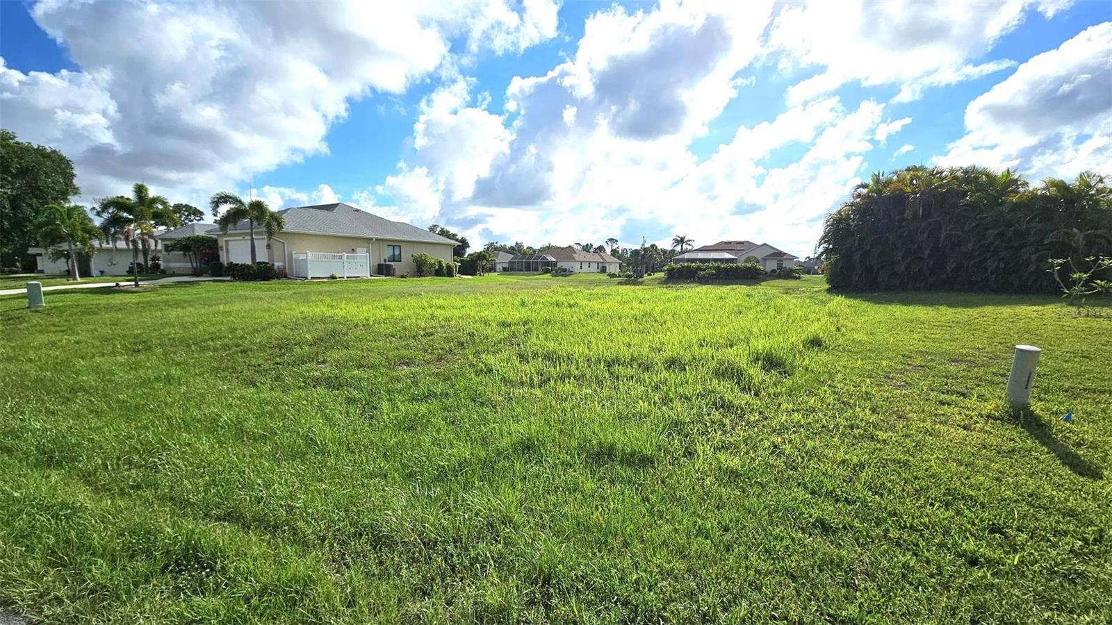 ROTONDA WEST LONG MEADOW - Land