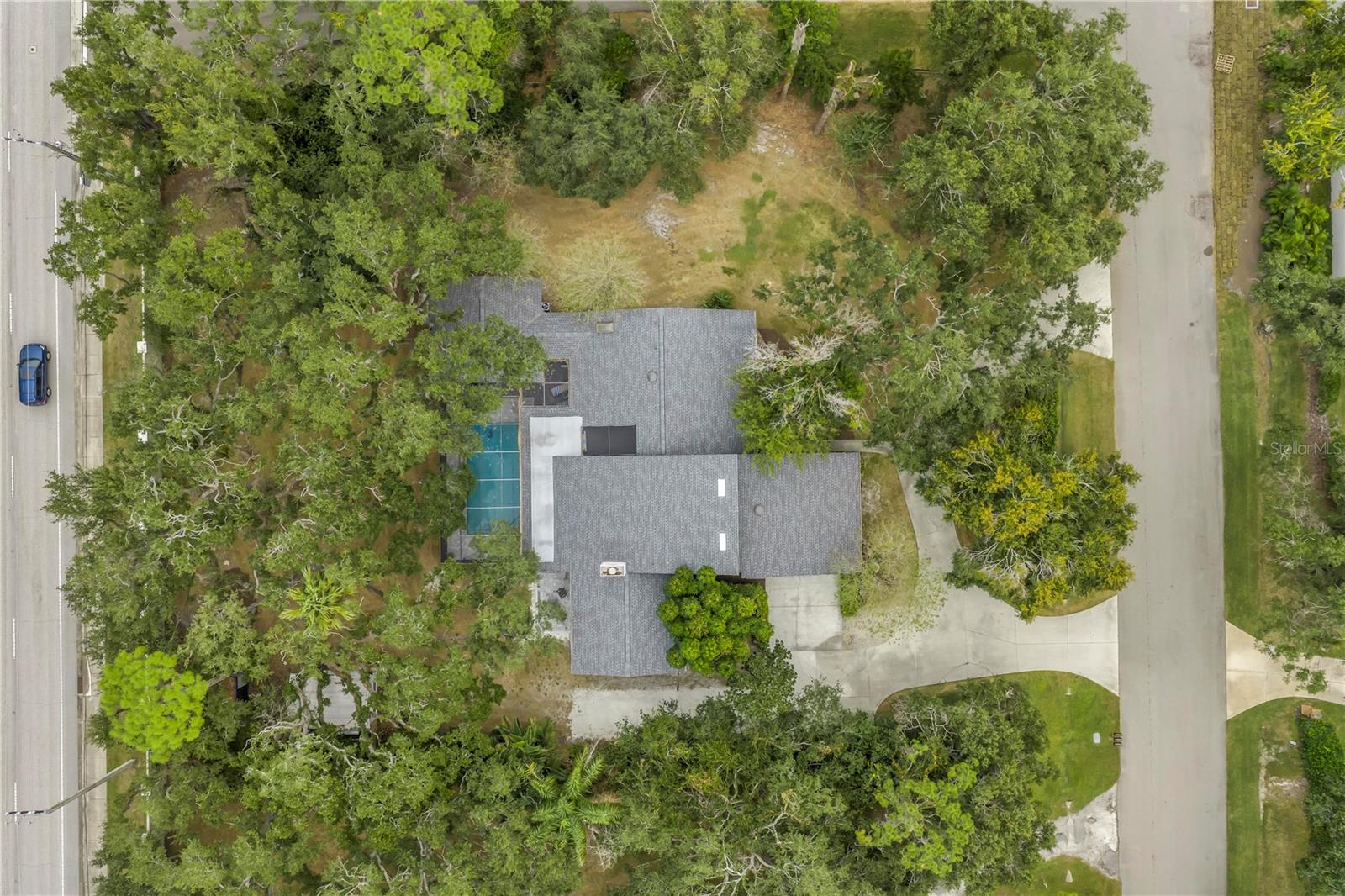 HIDDEN OAKS ESTATES - Residential