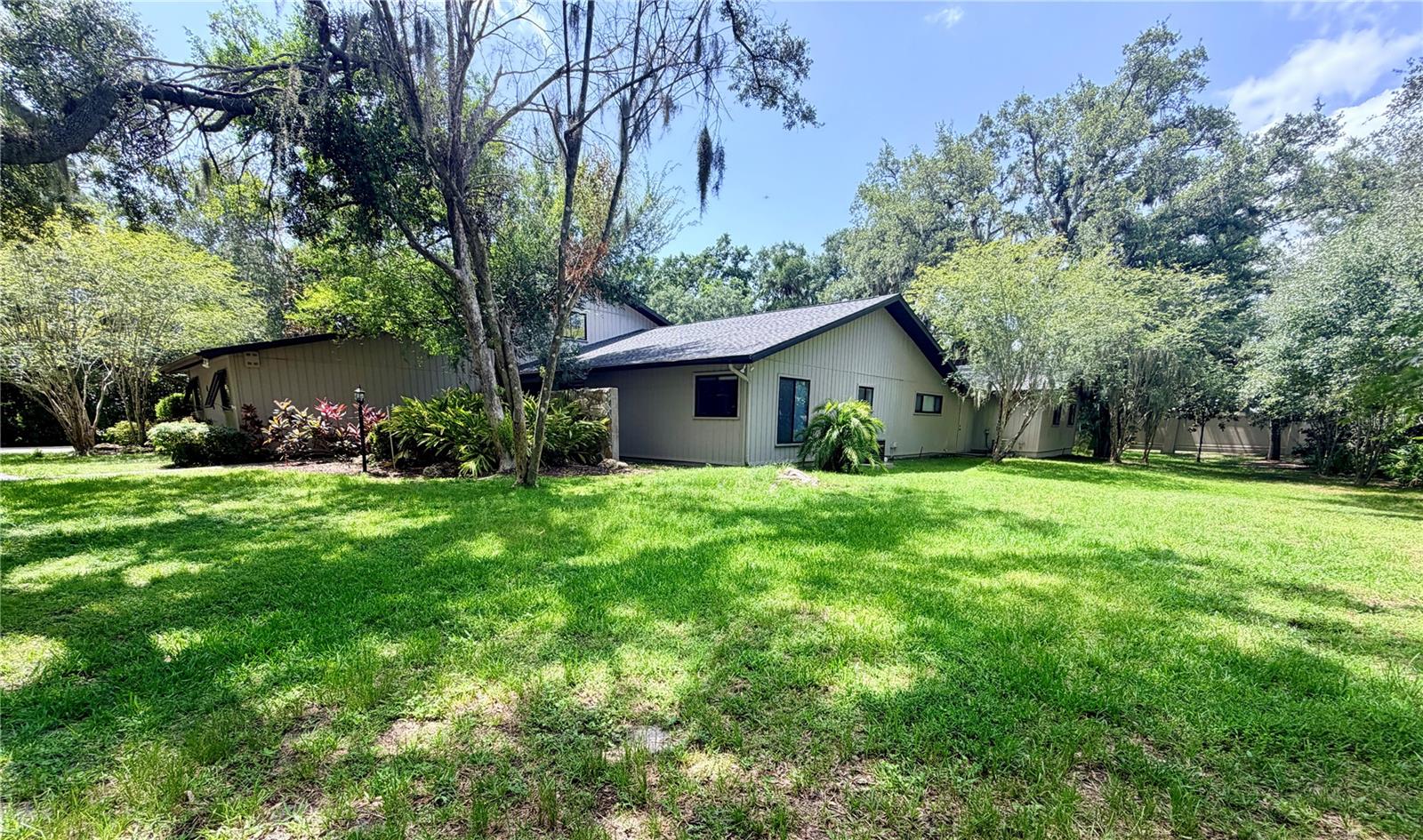 HIDDEN OAKS ESTATES - Residential