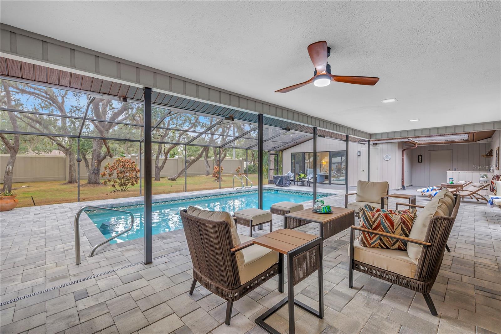 HIDDEN OAKS ESTATES - Residential