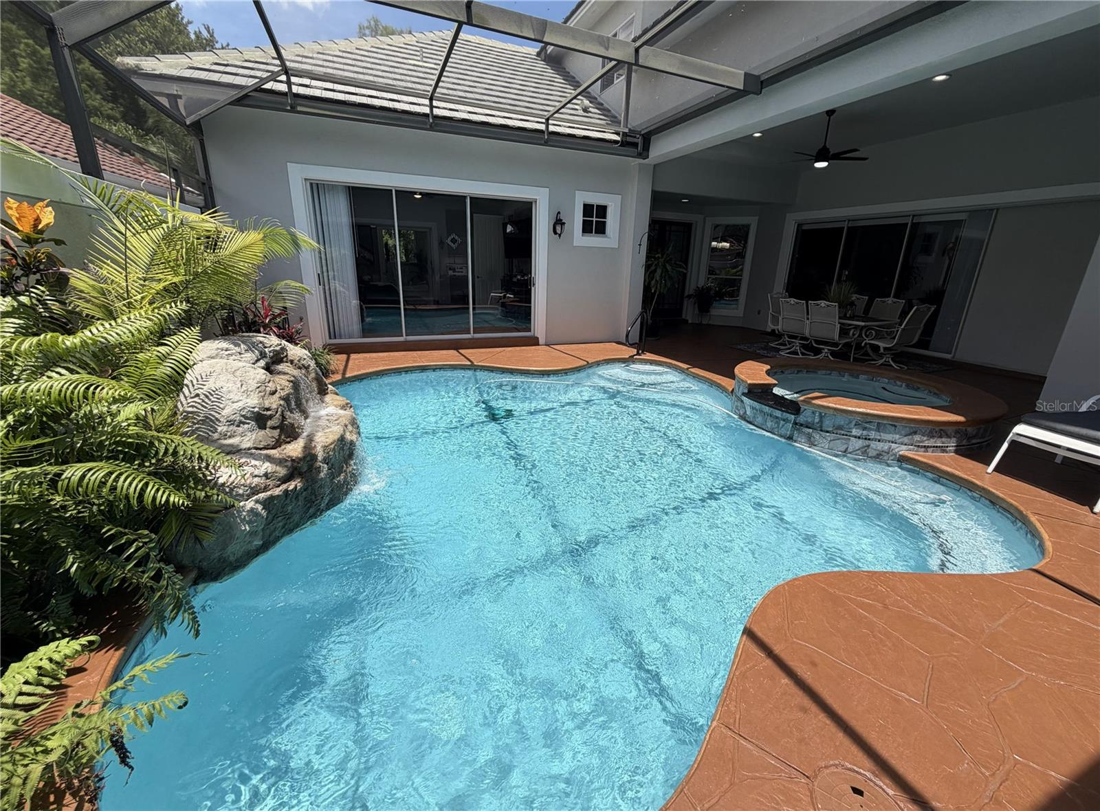 STONEYBROOK - Residential