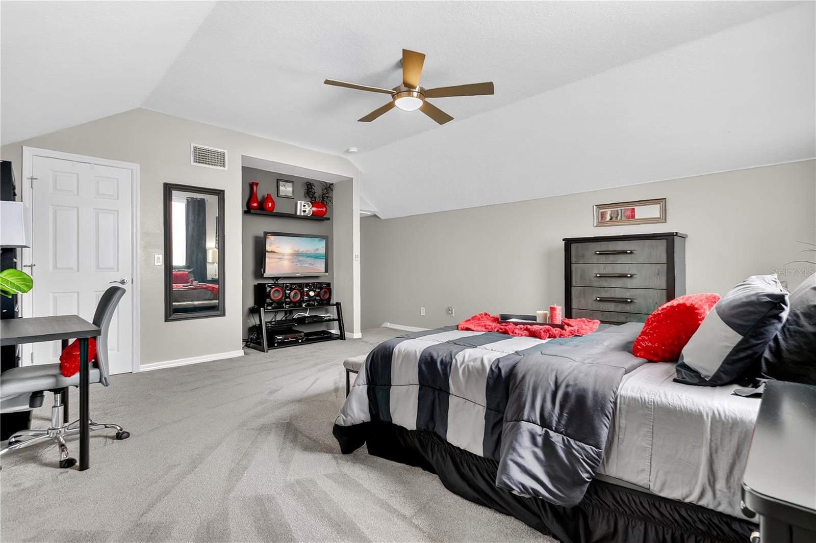 STONEYBROOK - Residential