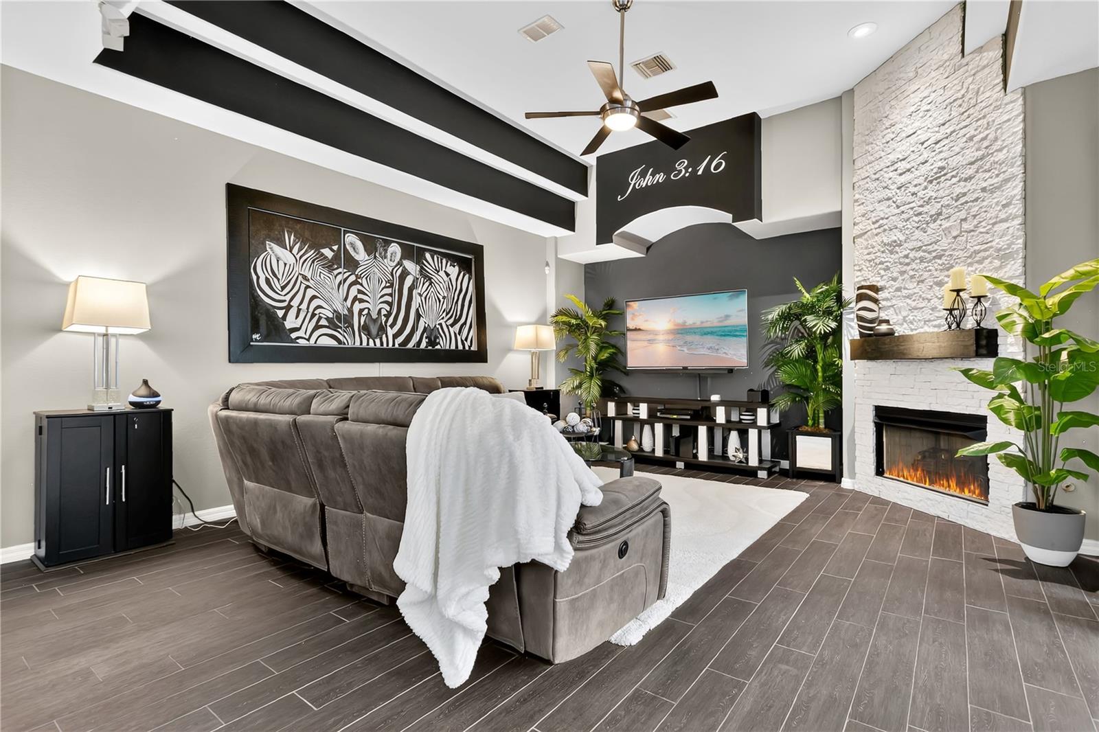 STONEYBROOK - Residential