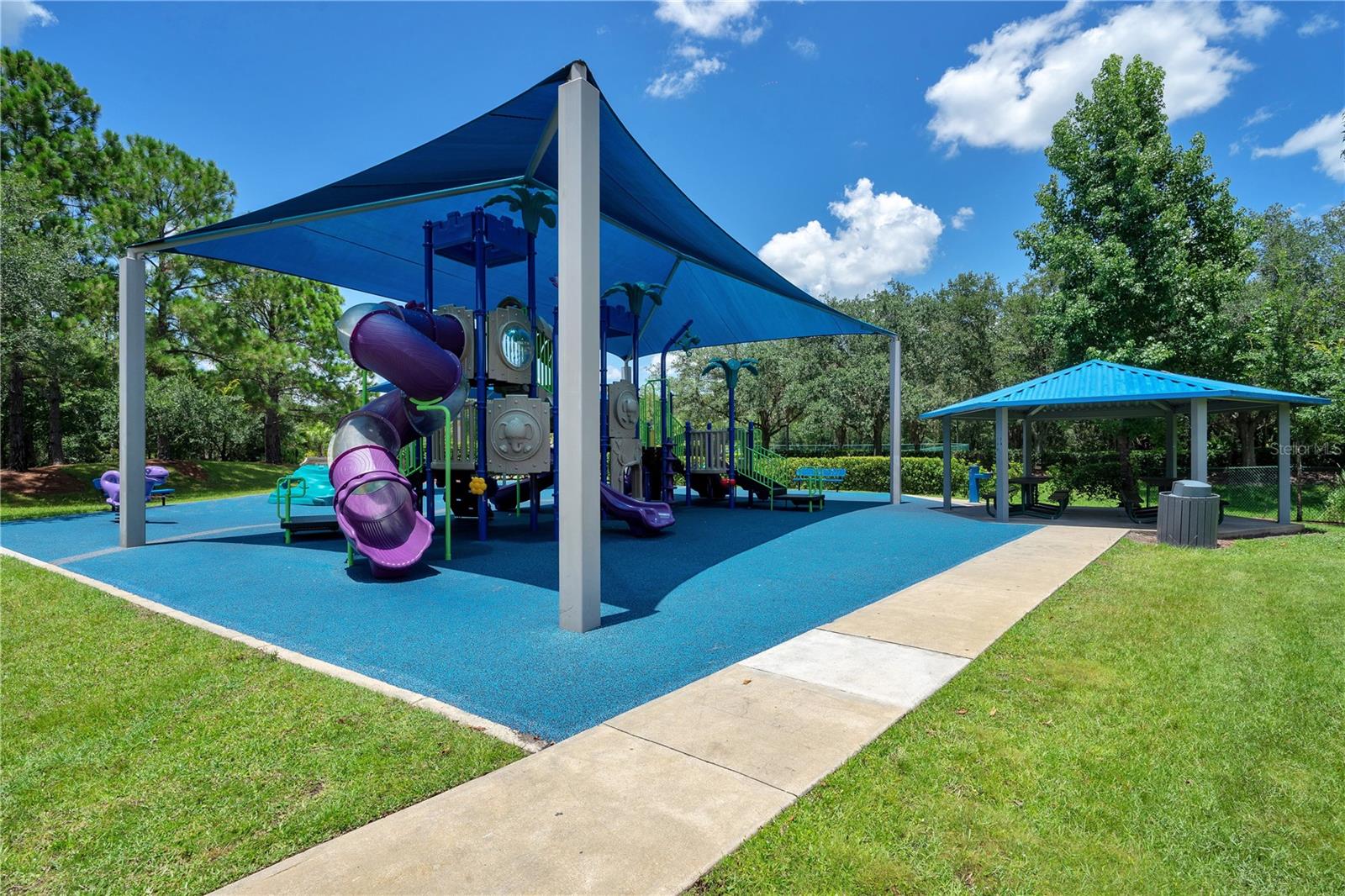 STONEYBROOK - Residential