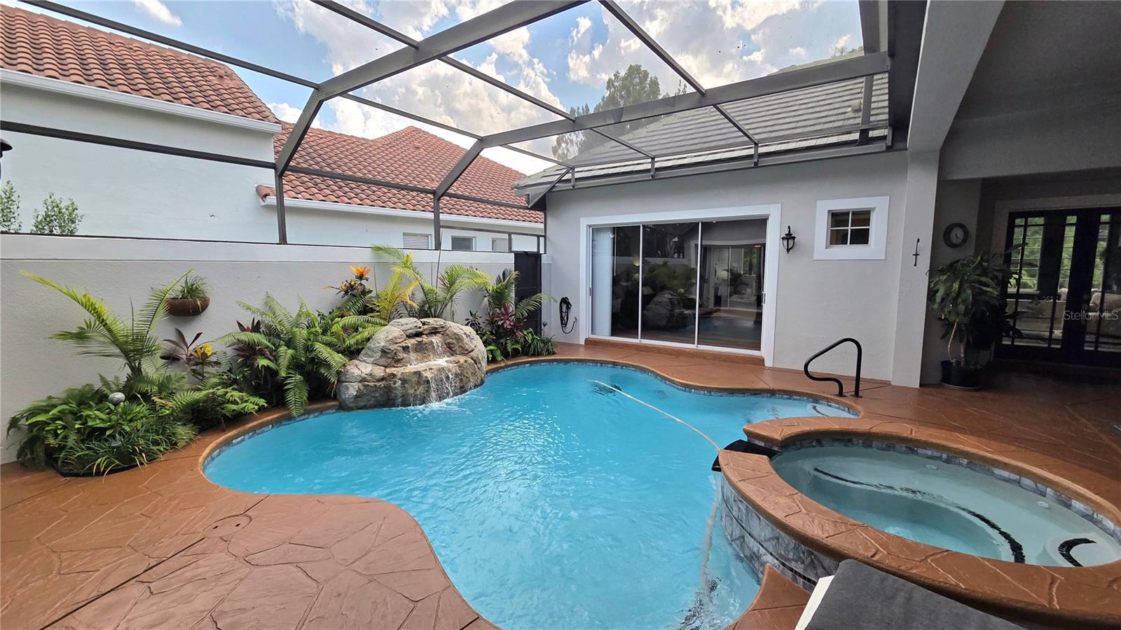 STONEYBROOK - Residential
