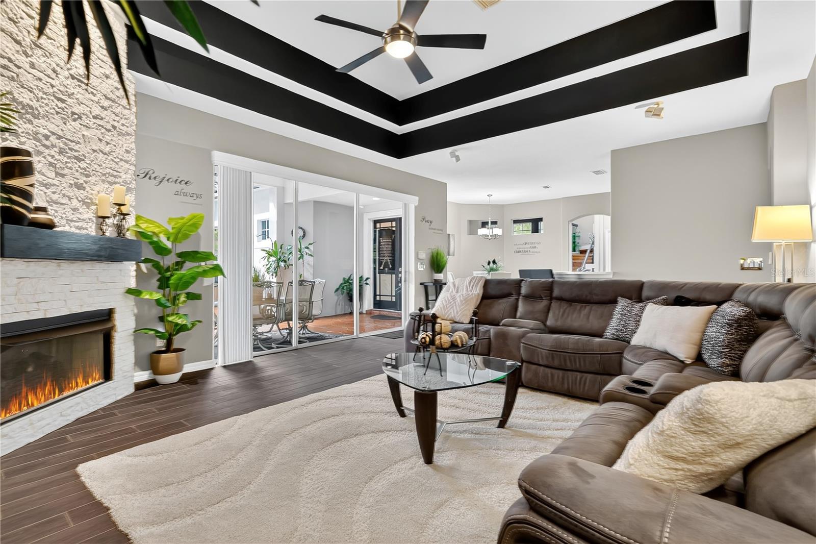 STONEYBROOK - Residential