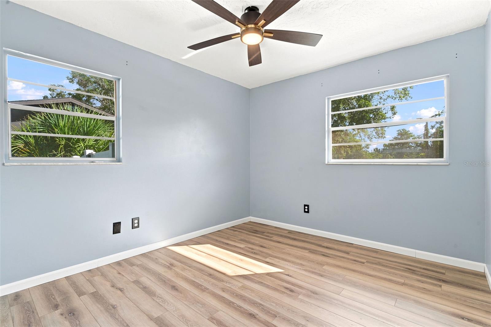 DELTONA LAKES UNIT 08 - Residential