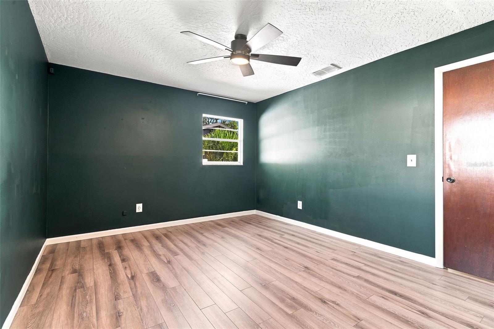 DELTONA LAKES UNIT 08 - Residential
