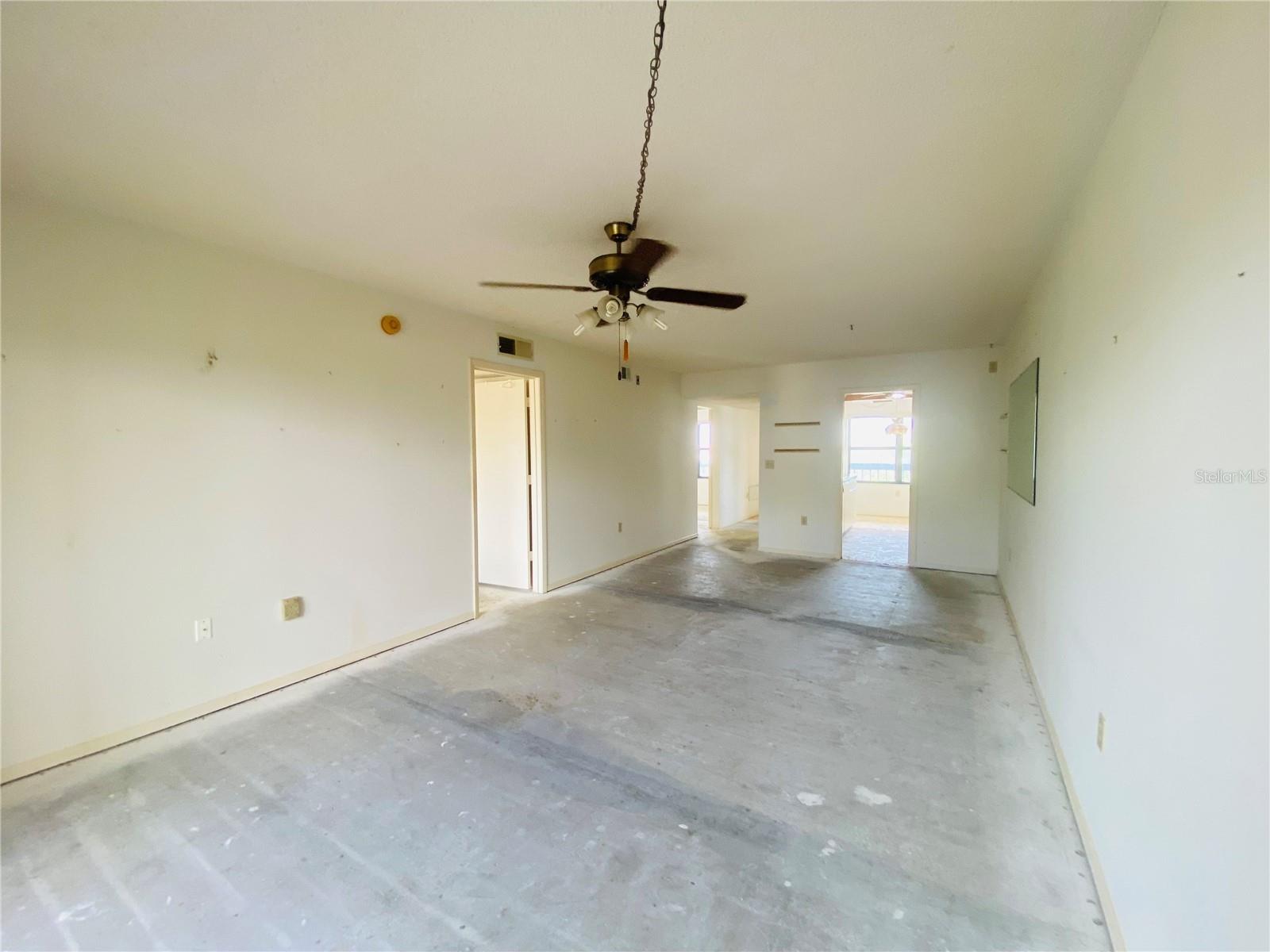 WOODPARK AT DESOTO SQUARE PH III - Residential