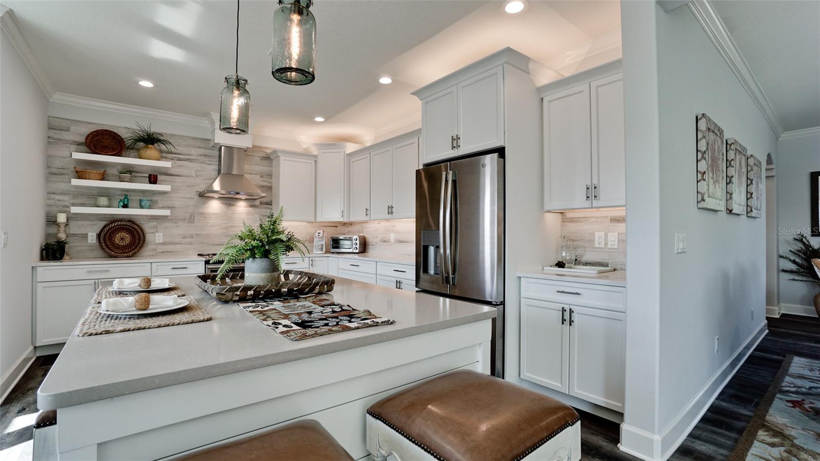 PALMA SOLA BAY GARDENS - Residential Lease