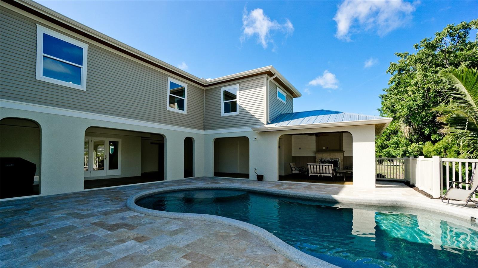 PALMA SOLA BAY GARDENS - Residential Lease