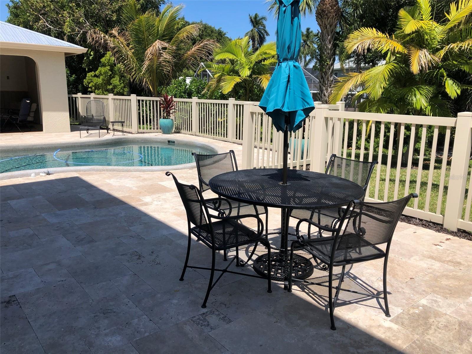 PALMA SOLA BAY GARDENS - Residential Lease