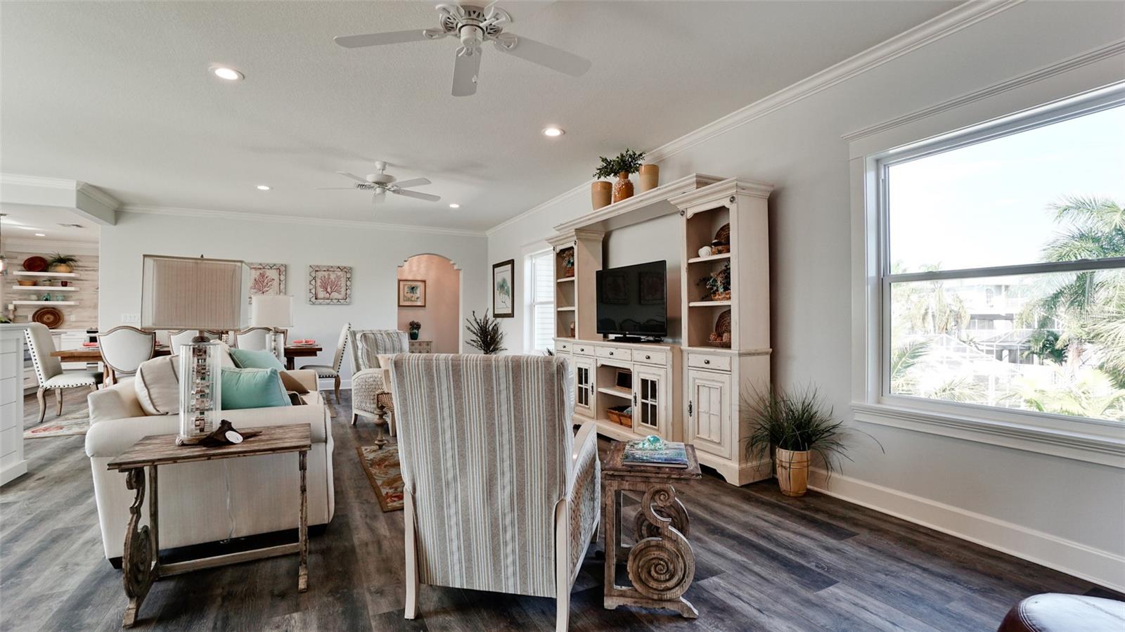 PALMA SOLA BAY GARDENS - Residential Lease