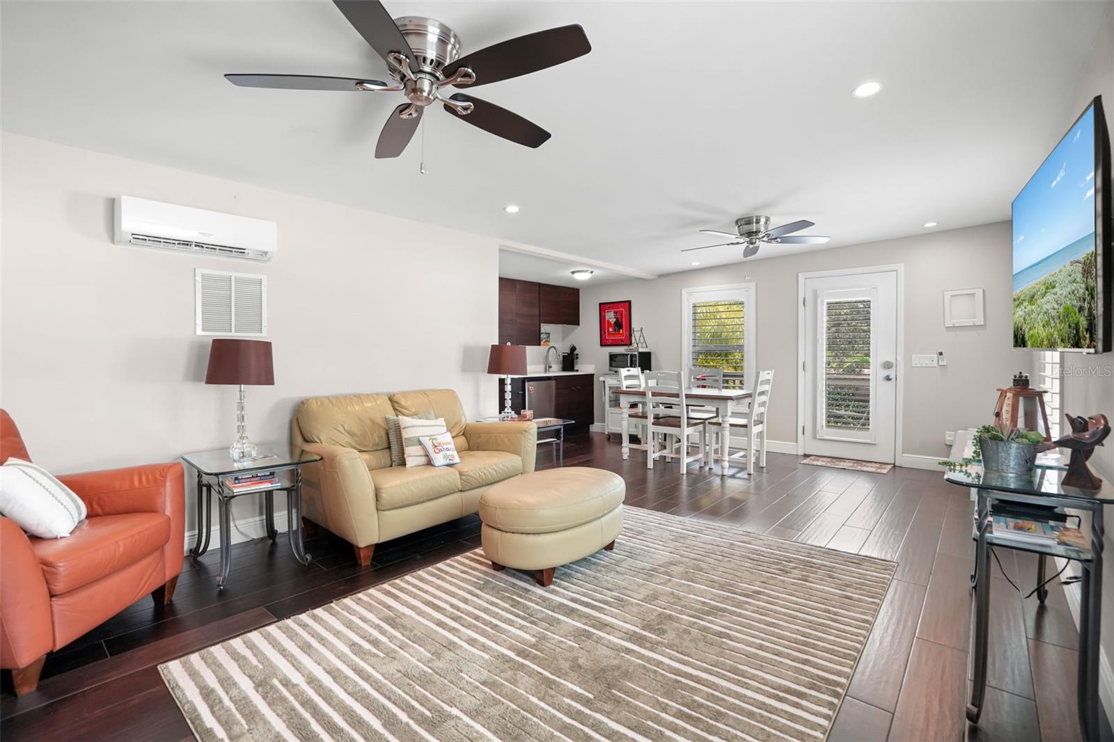 GROVE TERRACE - Residential