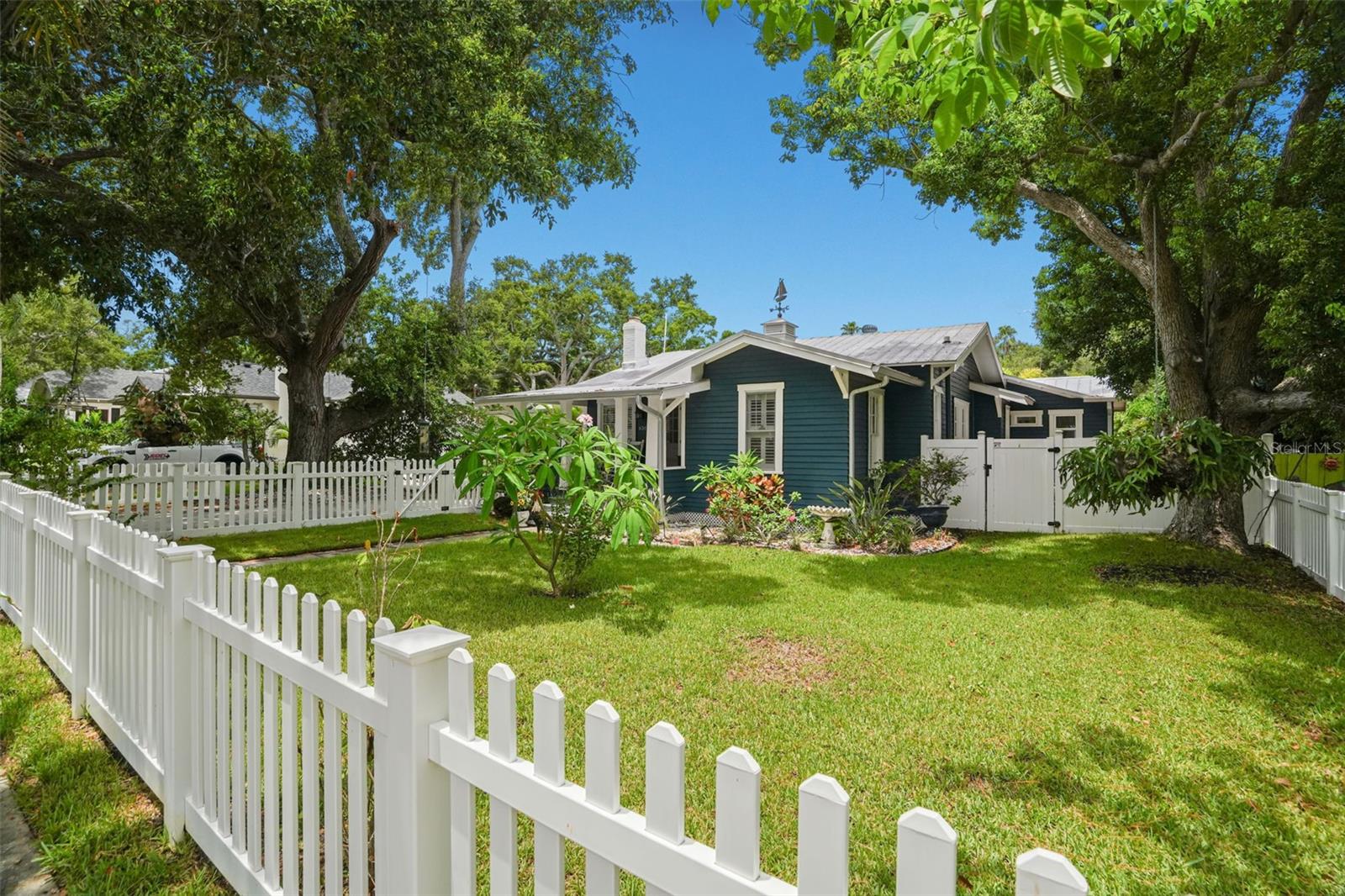 GROVE TERRACE - Residential