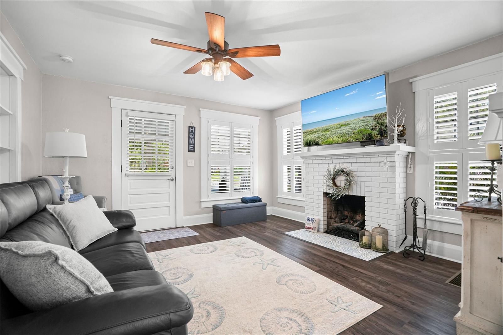 GROVE TERRACE - Residential
