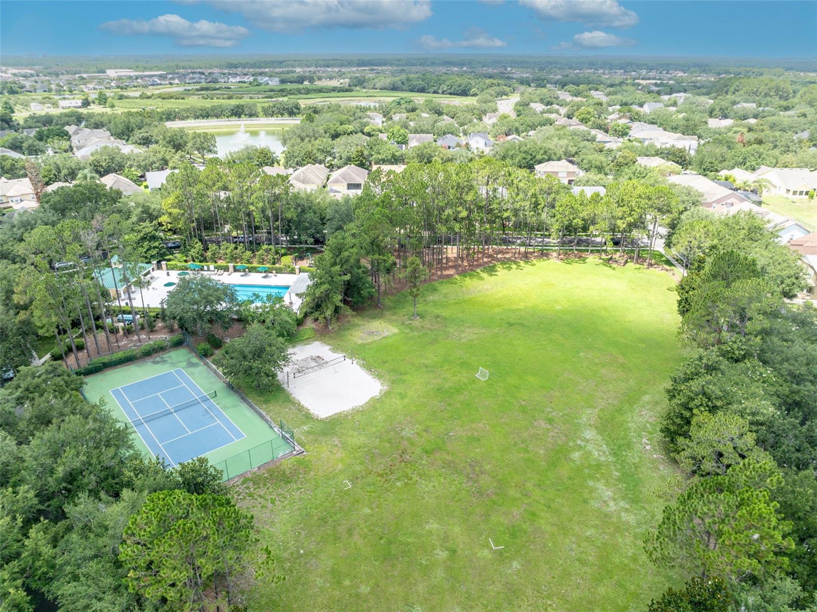 LAKES WINDERMERE PH 01 49 108 - Residential