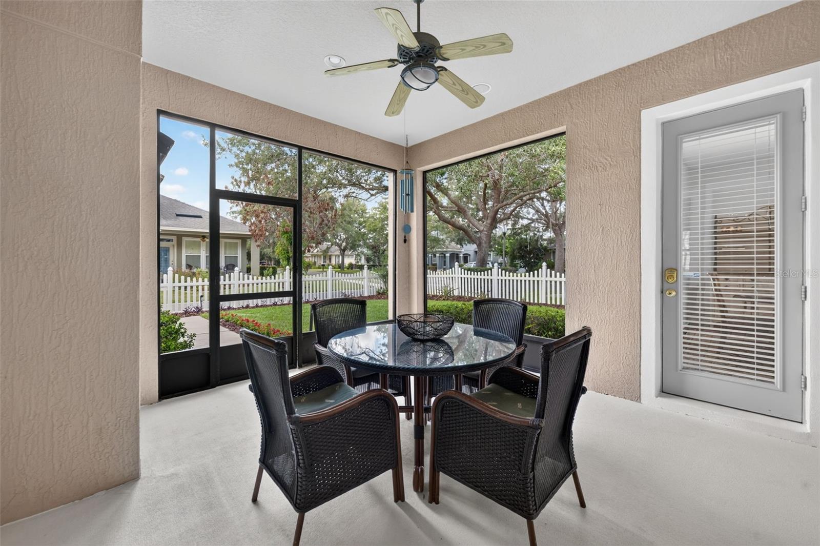 LAKES WINDERMERE PH 01 49 108 - Residential