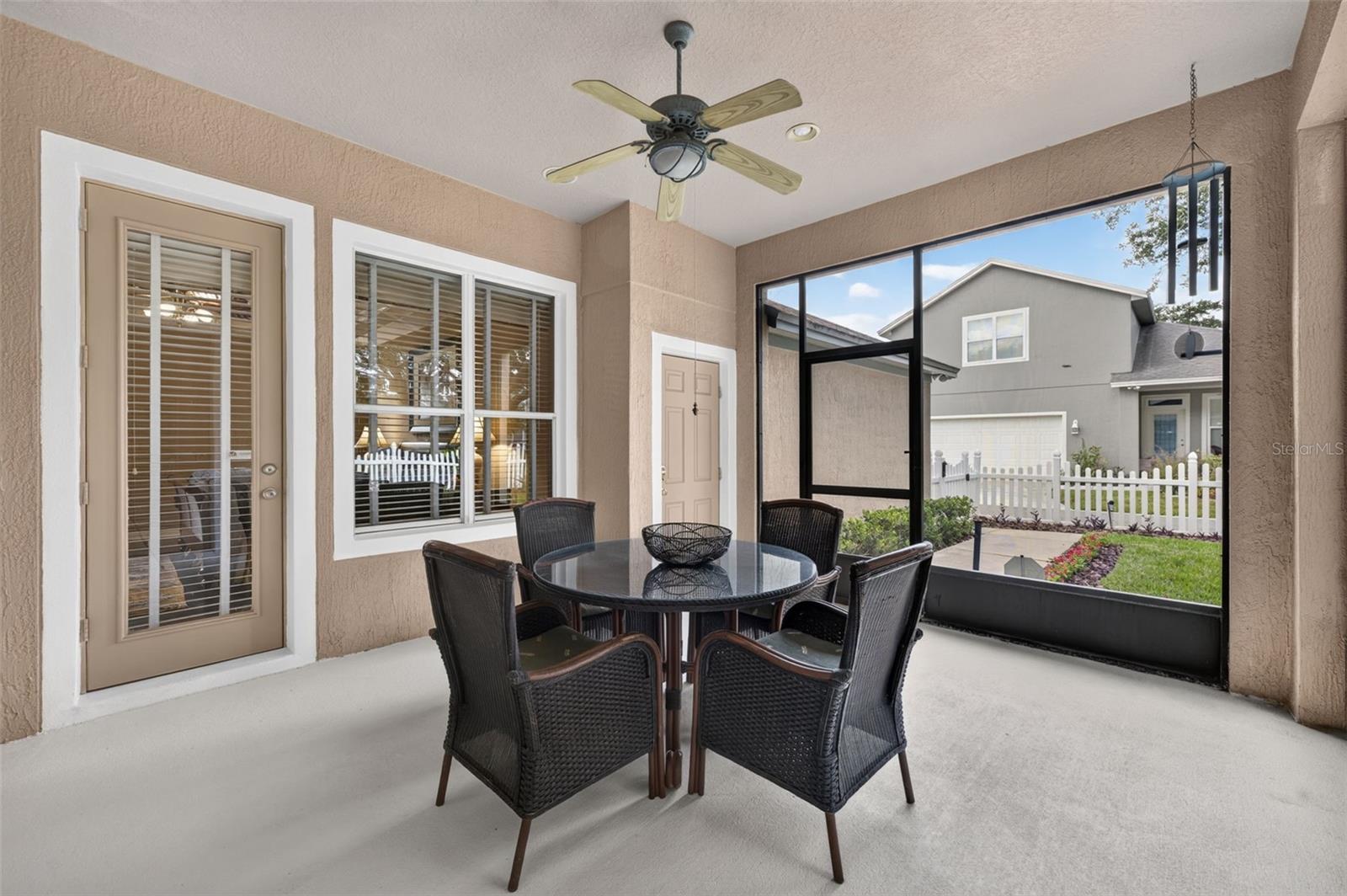 LAKES WINDERMERE PH 01 49 108 - Residential
