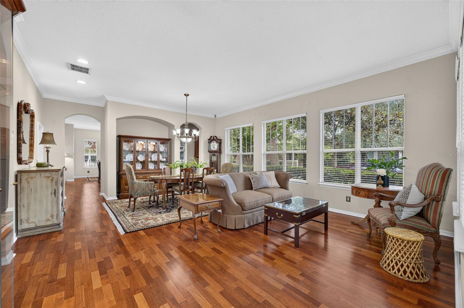 LAKES WINDERMERE PH 01 49 108 - Residential