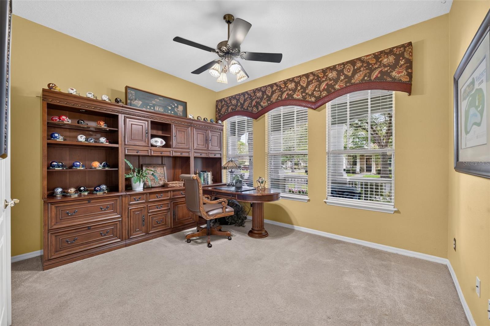 LAKES WINDERMERE PH 01 49 108 - Residential