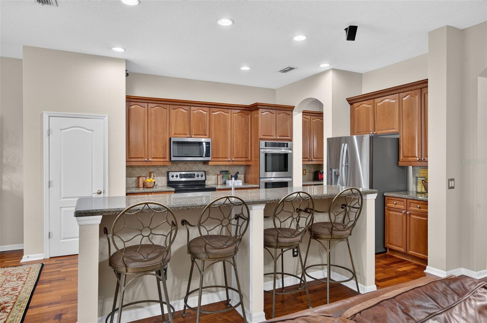 LAKES WINDERMERE PH 01 49 108 - Residential