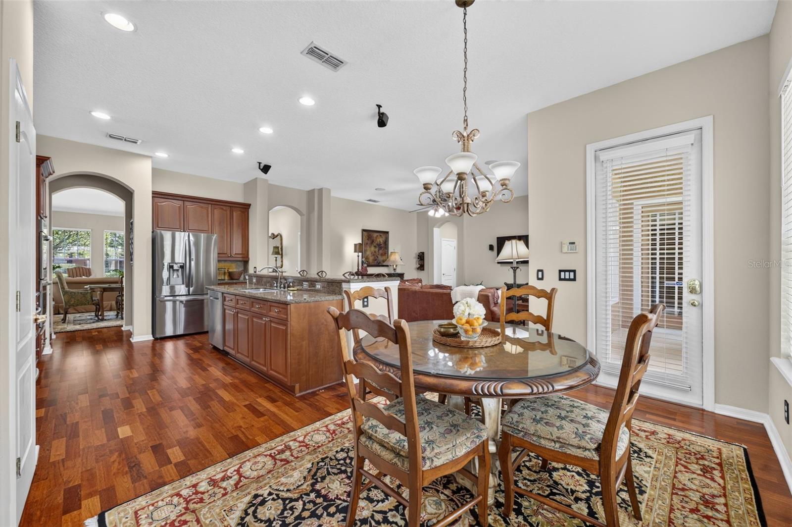 LAKES WINDERMERE PH 01 49 108 - Residential