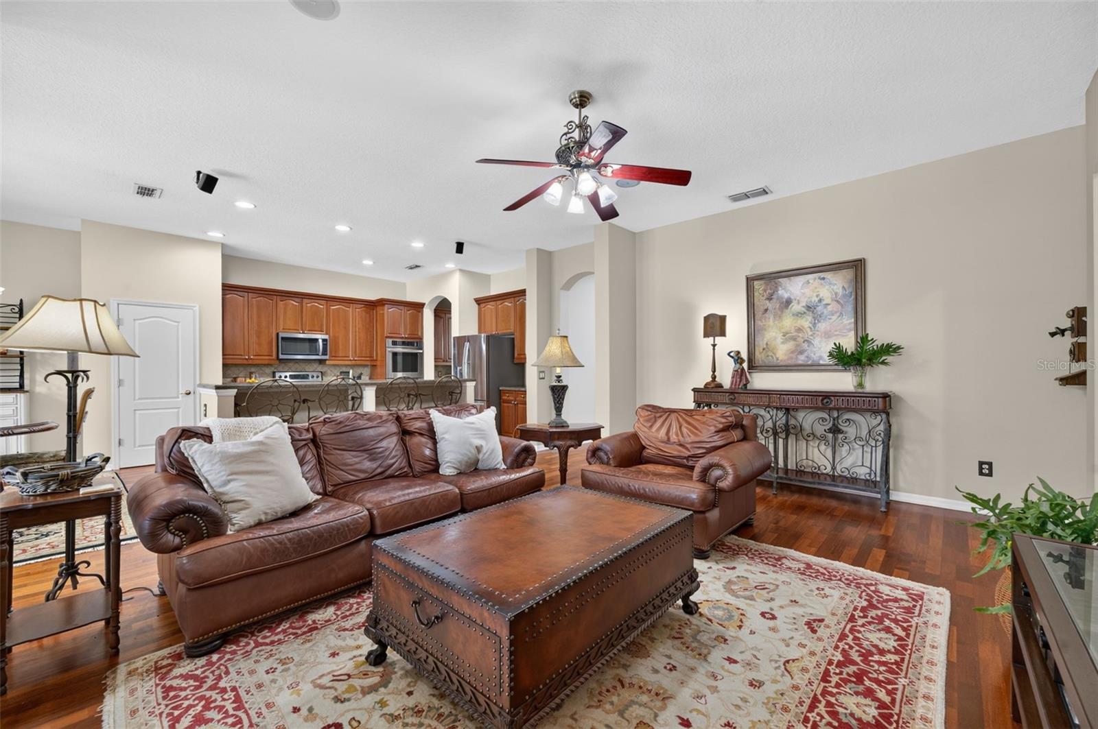 LAKES WINDERMERE PH 01 49 108 - Residential