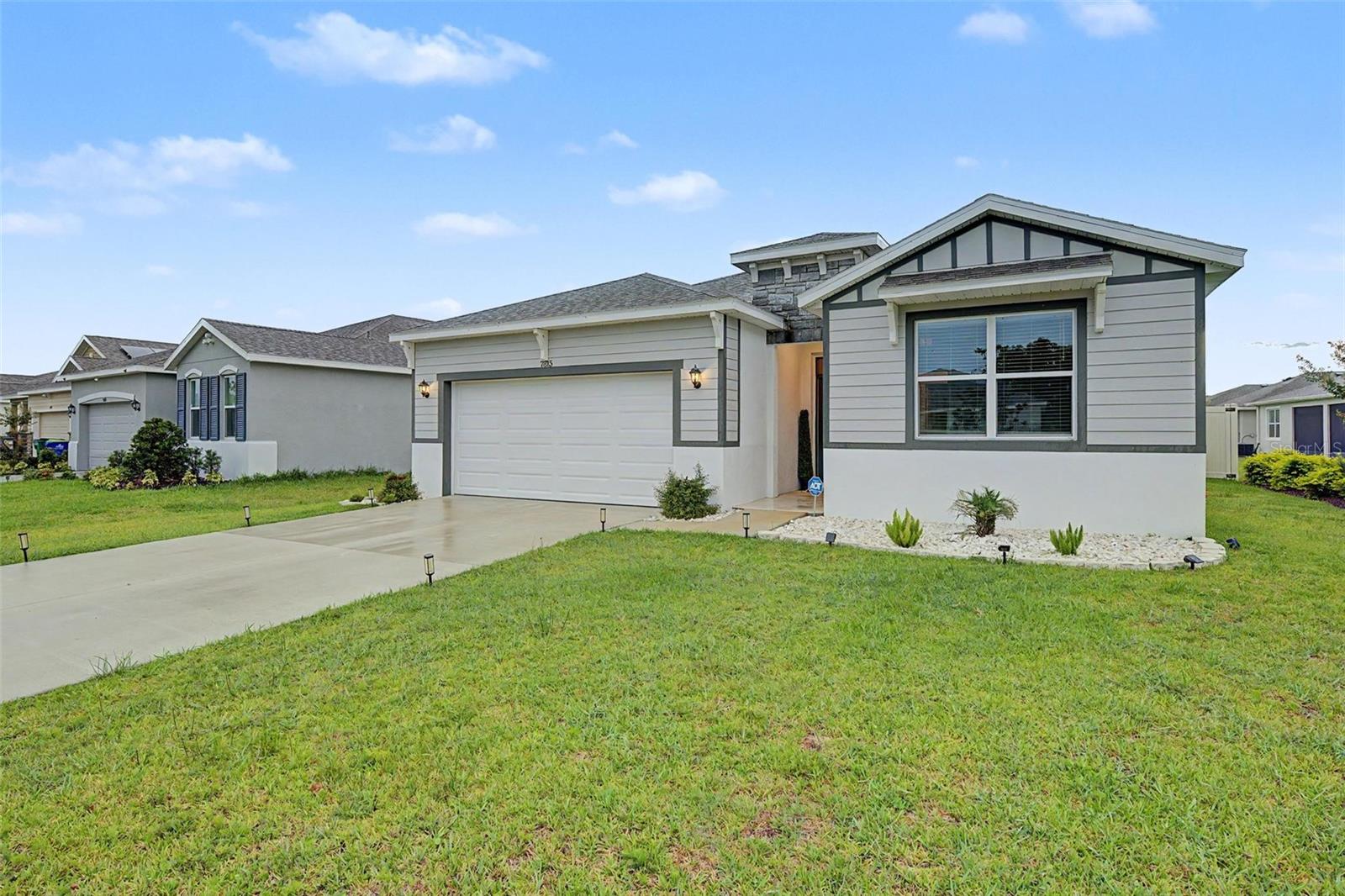 ABBOTT PARK - Residential