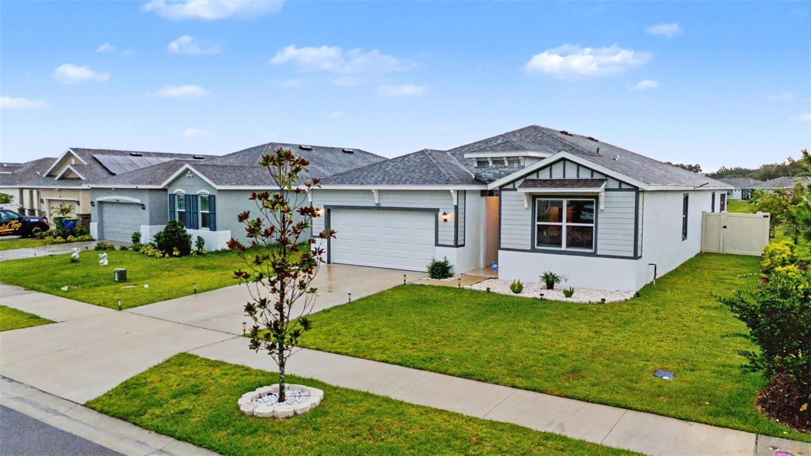 ABBOTT PARK - Residential