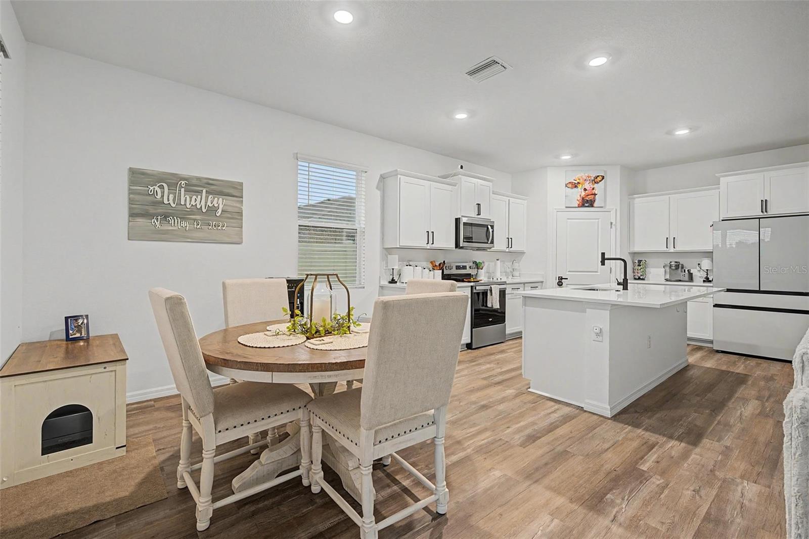 ABBOTT PARK - Residential