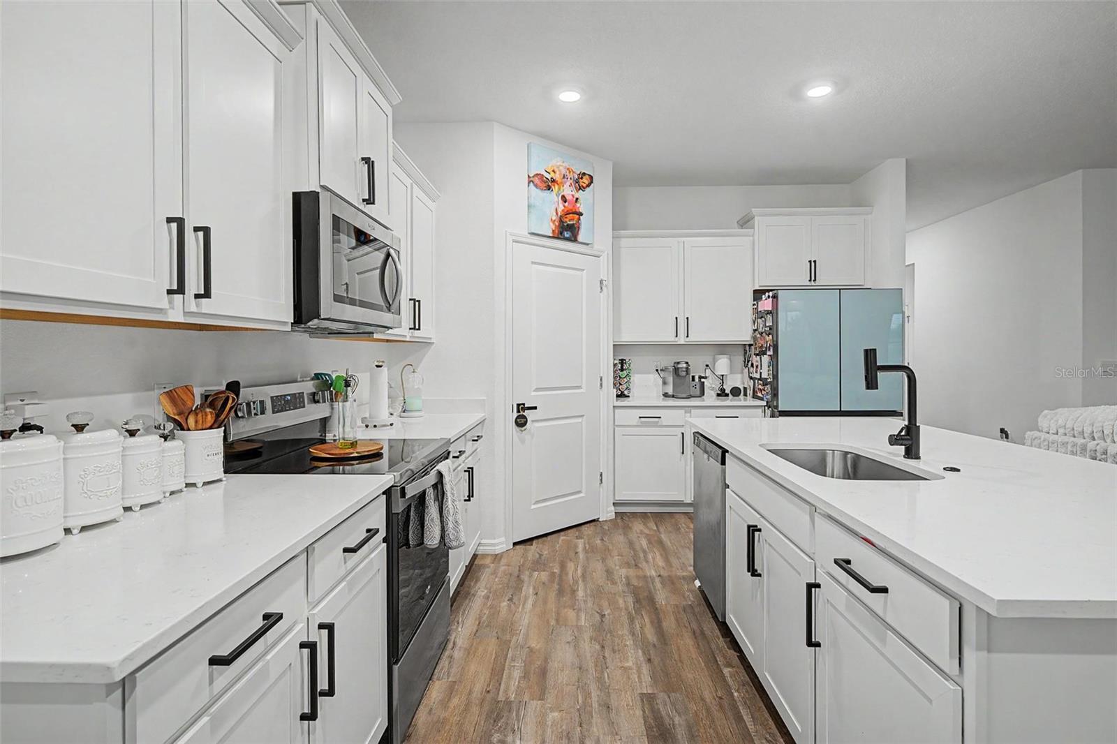 ABBOTT PARK - Residential