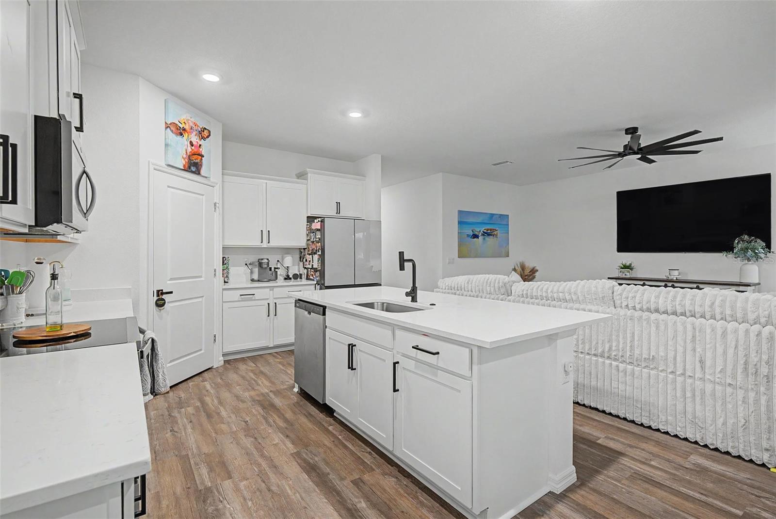 ABBOTT PARK - Residential