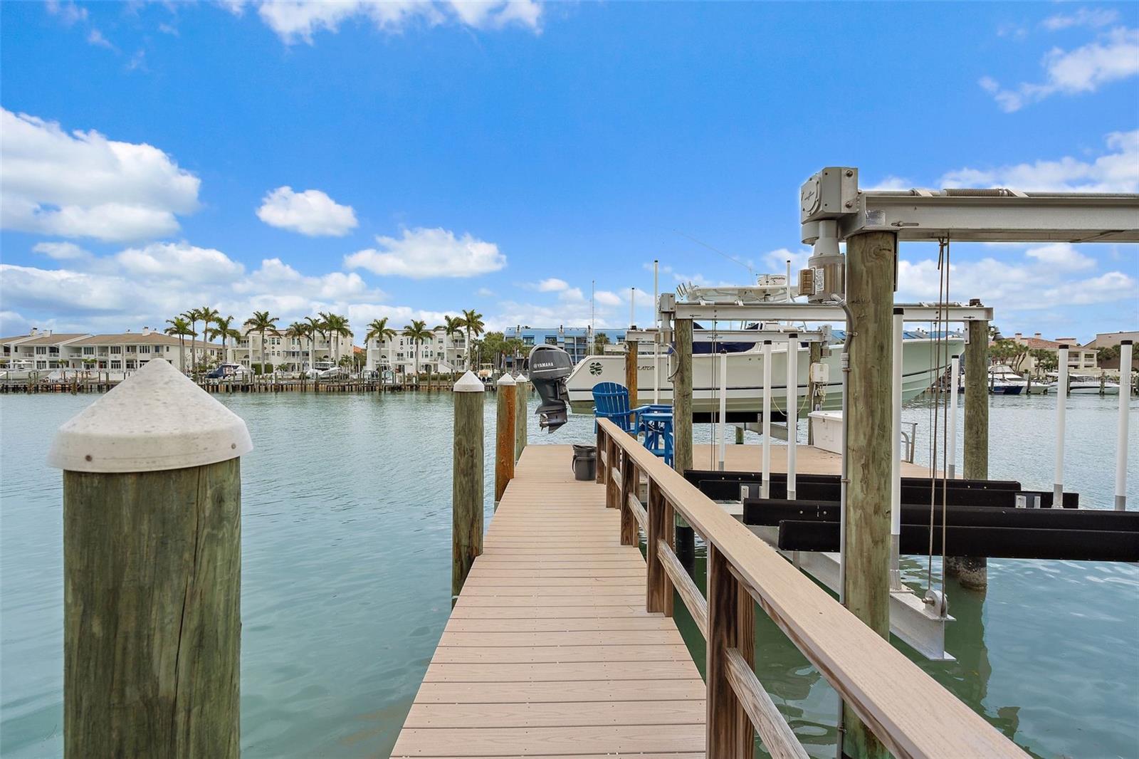 TIERRA VERDE UNIT 1 4TH REP - Residential